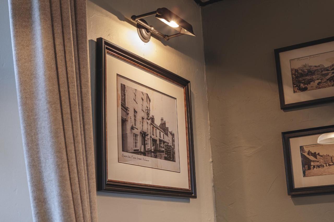 โรงแรมแบล็คไลอ้อน ริชมอนด์ ภายนอก รูปภาพ